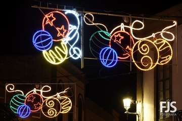 La Navidad ya ilumina Telde/Francisco Javier Santana y Antonio Alí.